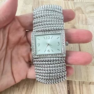 Charter club ladies rectangular silver tone stretch bracelet watch NEW BATTERY